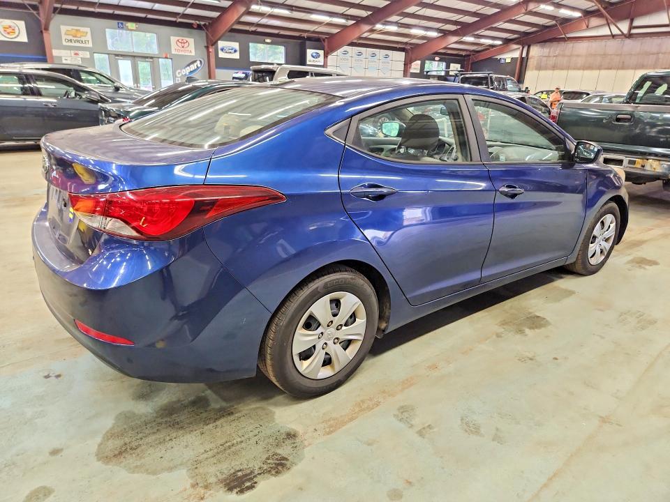 Photo 3 from auction – 2016 HYUNDAI ELANTRA with VIN 5NPDH4AE9GH796661