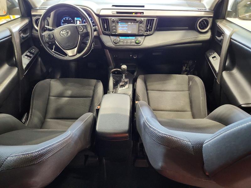 Photo 8 from auction – 2017 TOYOTA RAV4 with VIN JTMRFREV7HJ117479