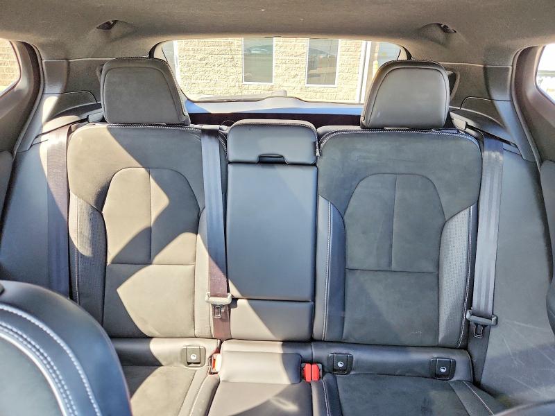 Снимка 10 от търг – 2019 VOLVO XC40 с VIN YV4162UM8K2091454