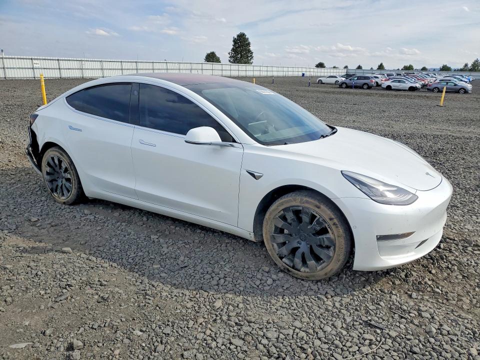 Photo 4 from auction – 2018 TESLA MODEL 3 with VIN 5YJ3E1EA1JF017169