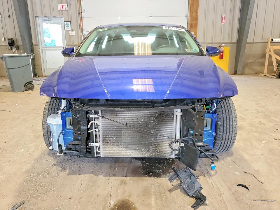 Снимка 5 от търг – 2024 HYUNDAI ELANTRA с VIN KMHLM4DJ8RU106290