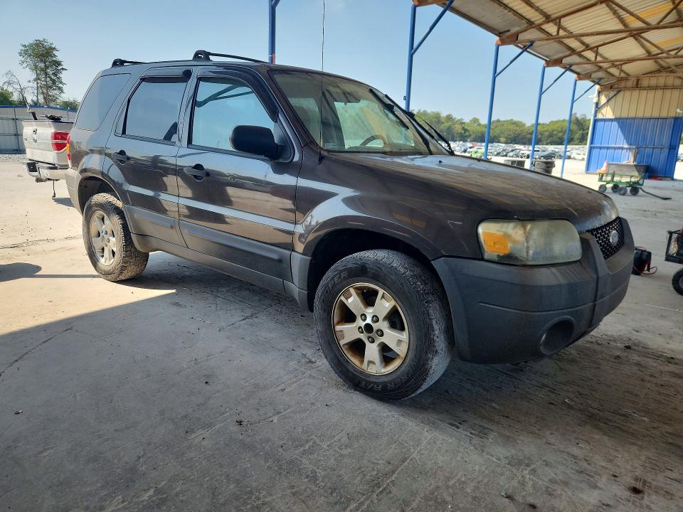 Photo 4 from auction – 2007 FORD ESCAPE with VIN 1FMYU031X7KB33628