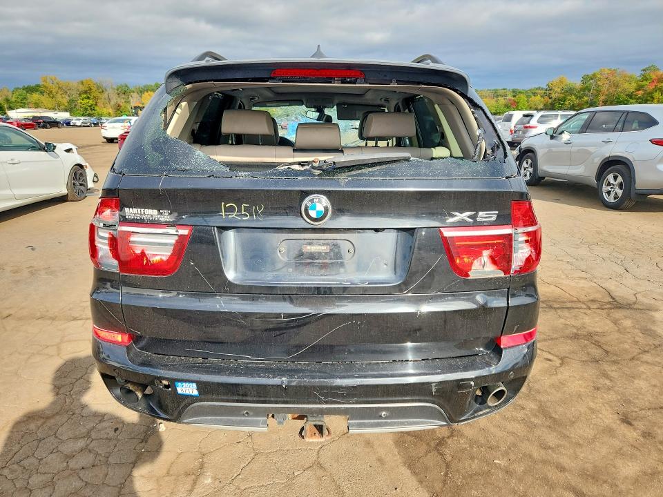 Снимка 6 от търг – 2011 BMW X5 с VIN 5UXZV4C55BL738030