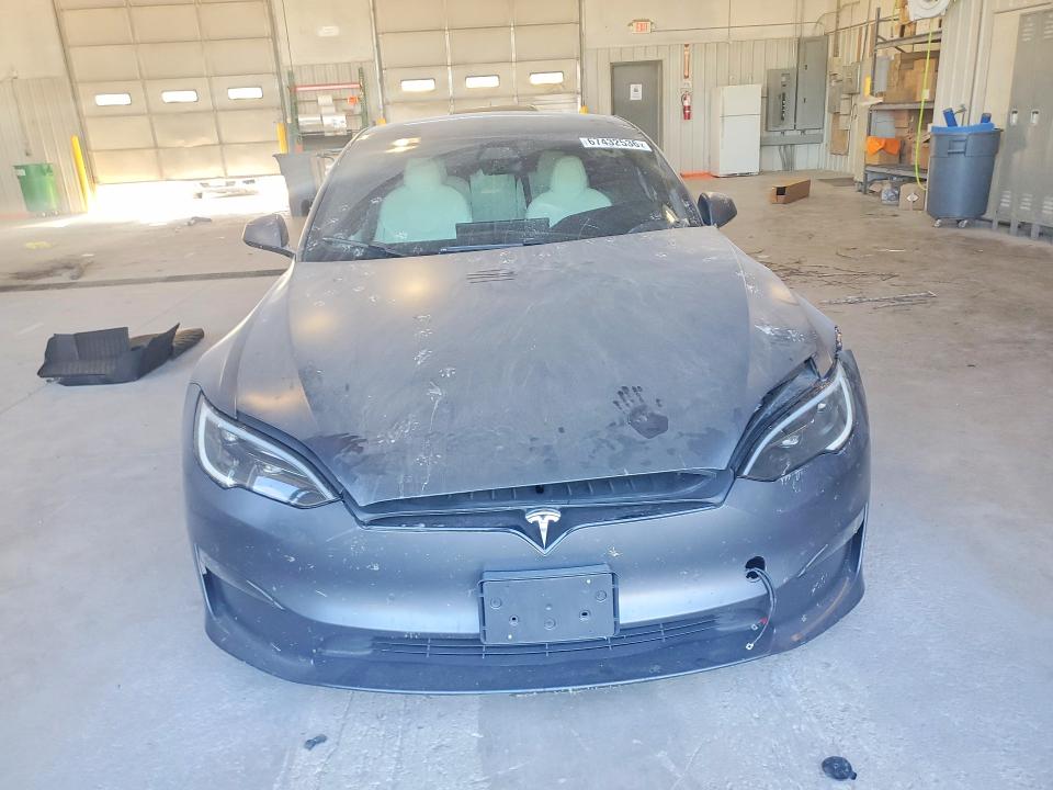 Foto 5 de la subasta – 2022 TESLA MODEL S con VIN 5YJSA1E69NF477365