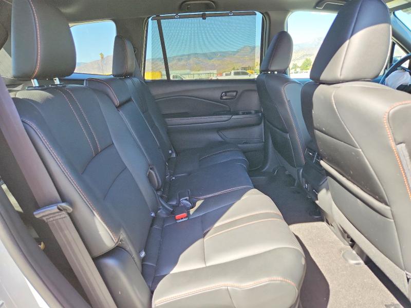 Снимка 11 от търг – 2025 HONDA PASSPORT с VIN 5FNYF8H60SB015000