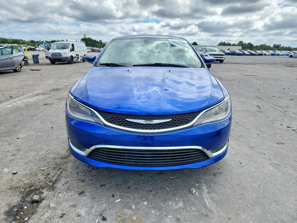 صورة رقم 5 من المزاد - 2015 CHRYSLER 200 مع VIN 1C3CCCAB5FN507742