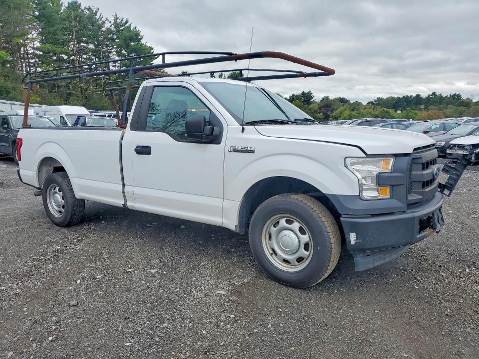 Снимка 4 от търг – 2017 FORD F150 с VIN 1FTMF1C81HKE07154