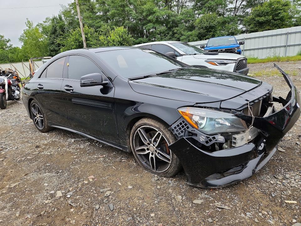 Photo 4 from auction – 2017 MERCEDES-BENZ CLA with VIN WDDSJ4EB0HN422586