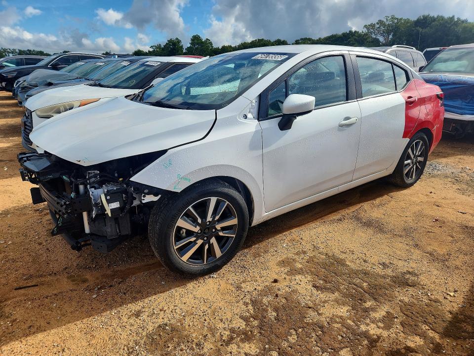 Zdjęcie 1 z aukcji – 2022 NISSAN VERSA z VIN 3N1CN8EV2NL840053