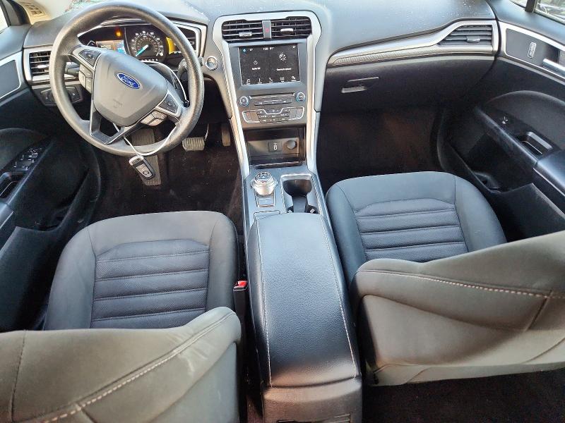 Photo 8 from auction – 2017 FORD FUSION with VIN 3FA6P0HD5HR291920
