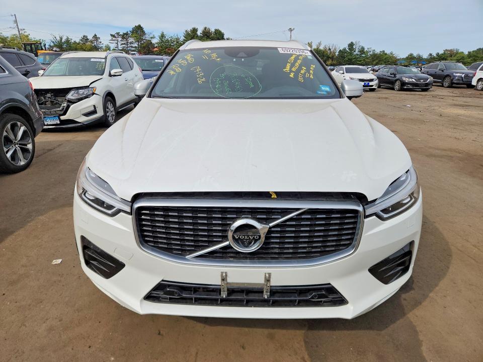 Снимка 5 от търг – 2019 VOLVO XC60 с VIN LYVA22RM7KB228695