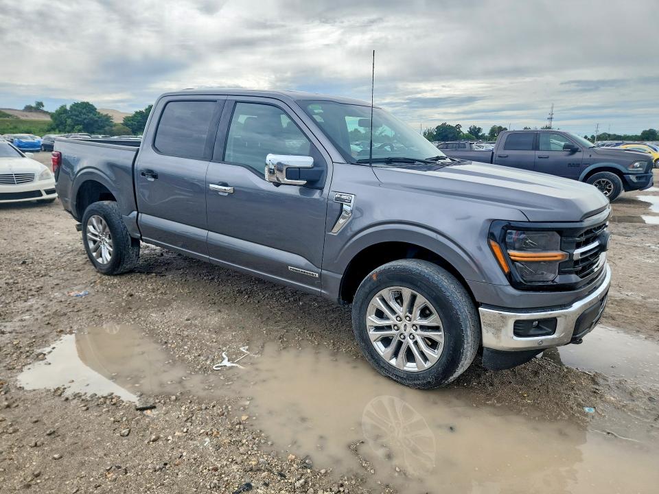 Foto 4 de la subasta – 2024 FORD F150 con VIN 1FTFW3LD4RFA08993