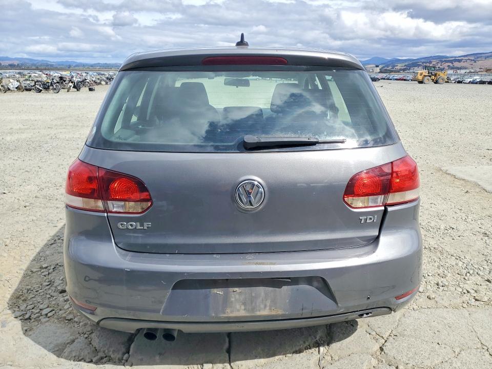Photo 6 from auction – 2014 VOLKSWAGEN GOLF with VIN WVWDM7AJ0EW003569