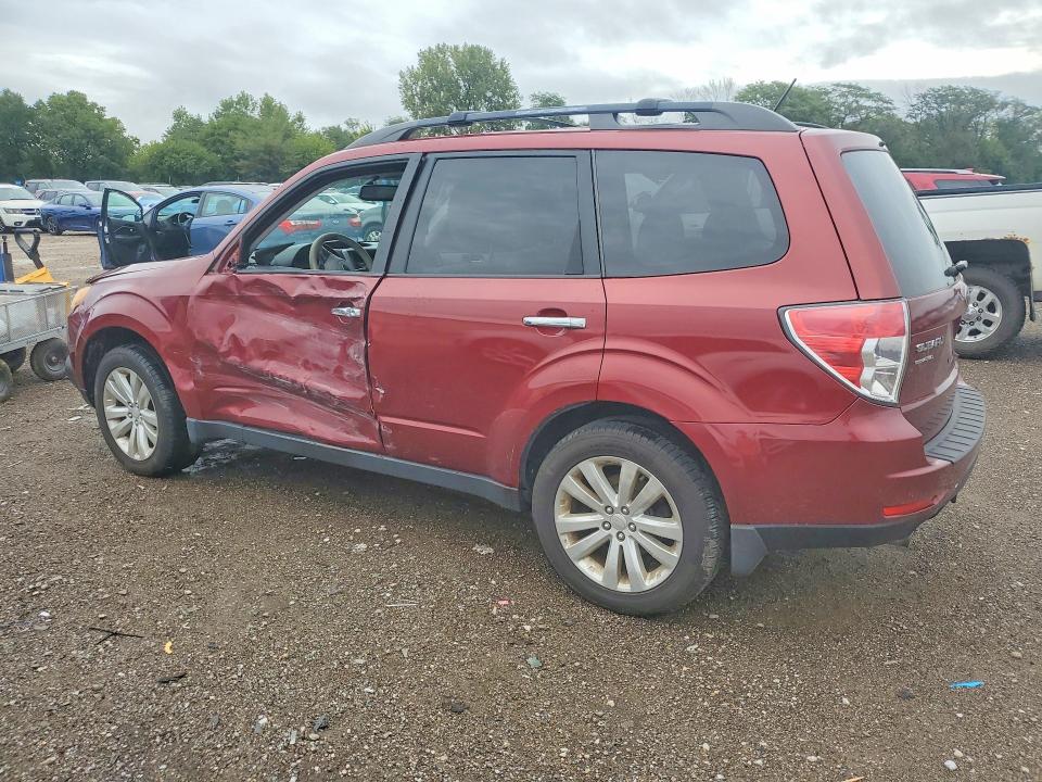 Фото 2 с аукциона – 2013 SUBARU FORESTER с VIN JF2SHADCXDH424113