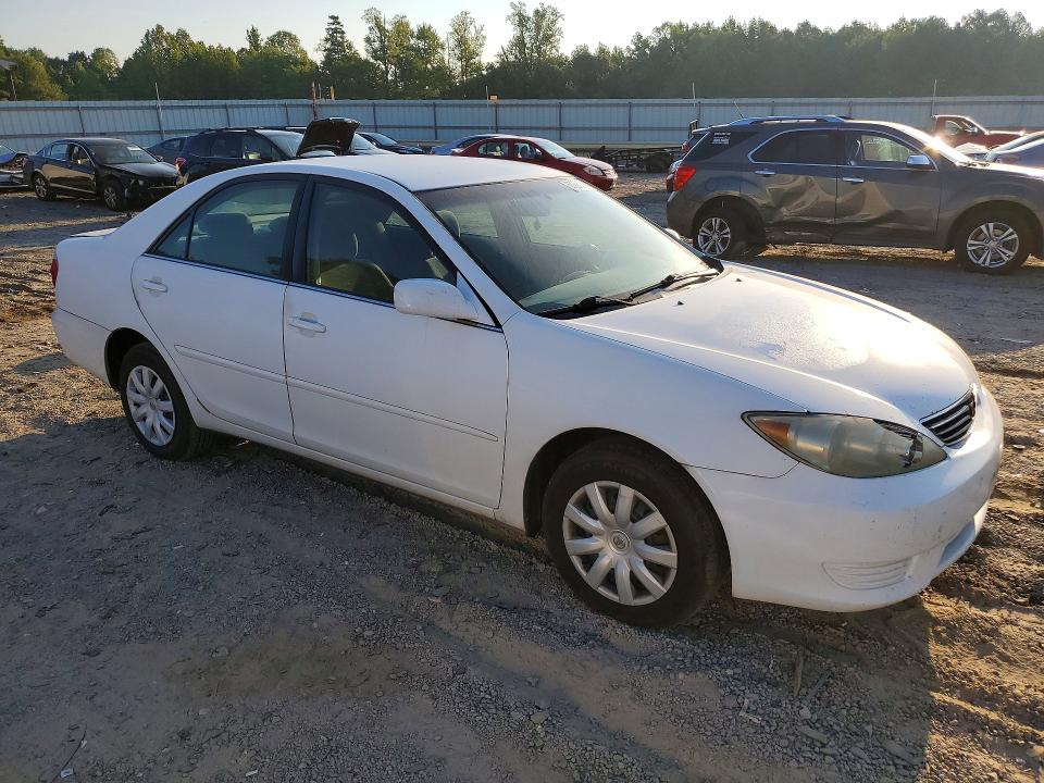 Photo 4 from auction – 2005 TOYOTA CAMRY with VIN 4T1BE32K45U433682