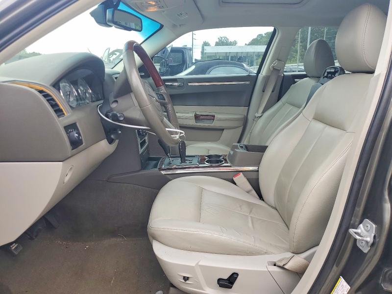 Photo 7 from auction – 2009 CHRYSLER 300 with VIN 2C3LK33V39H560947