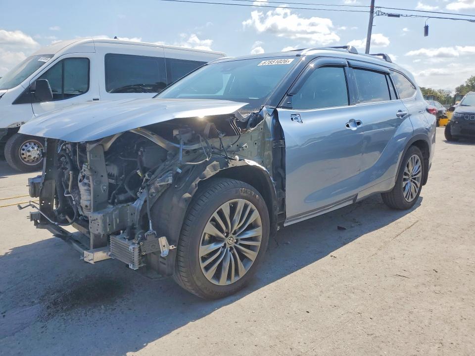 2021 TOYOTA HIGHLANDER - Търг №67851026