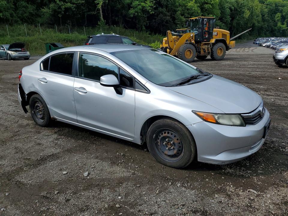 Photo 4 from auction – 2012 HONDA CIVIC with VIN 2HGFB2F58CH588265