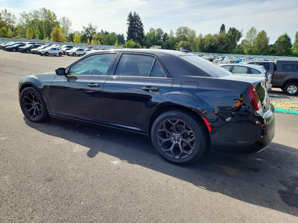 Снимка 2 от търг – 2019 CHRYSLER 300 с VIN 2C3CCAAG4KH590583