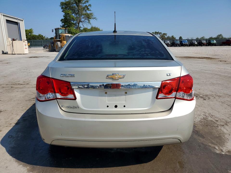Photo 6 from auction – 2013 CHEVROLET CRUZE with VIN 1G1PC5SB0D7311225