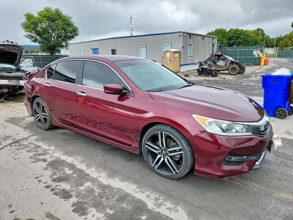 Снимка 4 от търг – 2017 HONDA ACCORD с VIN 1HGCR2F57HA153631