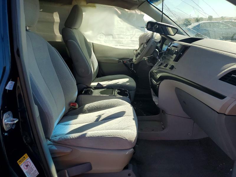 Снимка 7 от търг – 2011 TOYOTA SIENNA с VIN 5TDKK3DC1BS018726