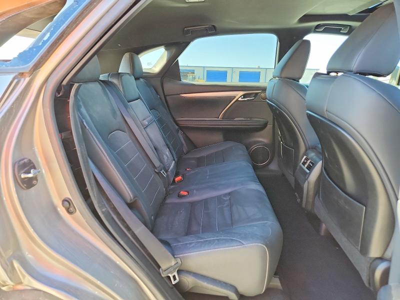 Снимка 11 от търг – 2022 LEXUS RX с VIN 2T2YZMDA3NC338147