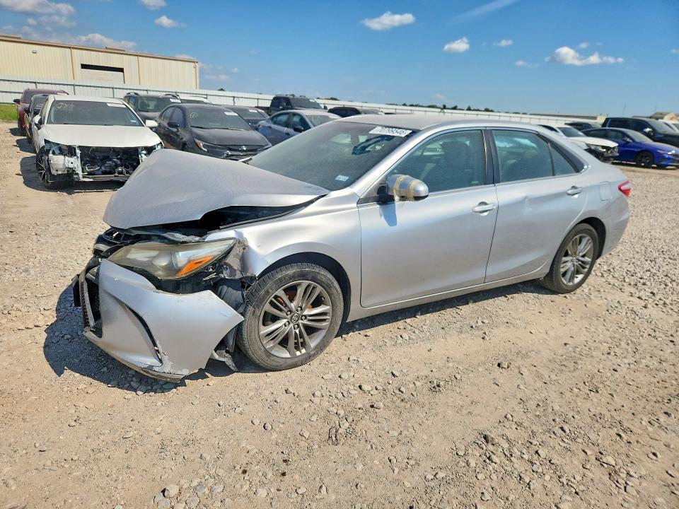 TOYOTA CAMRY 2017 z numerem VIN 4T1BF1FK5HU656717 - Zdjęcie z aukcji