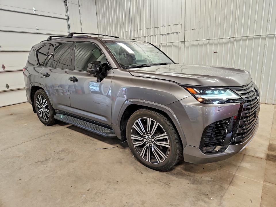 Photo 4 from auction – 2023 LEXUS LX 600 with VIN JTJGB7CX1P4029243