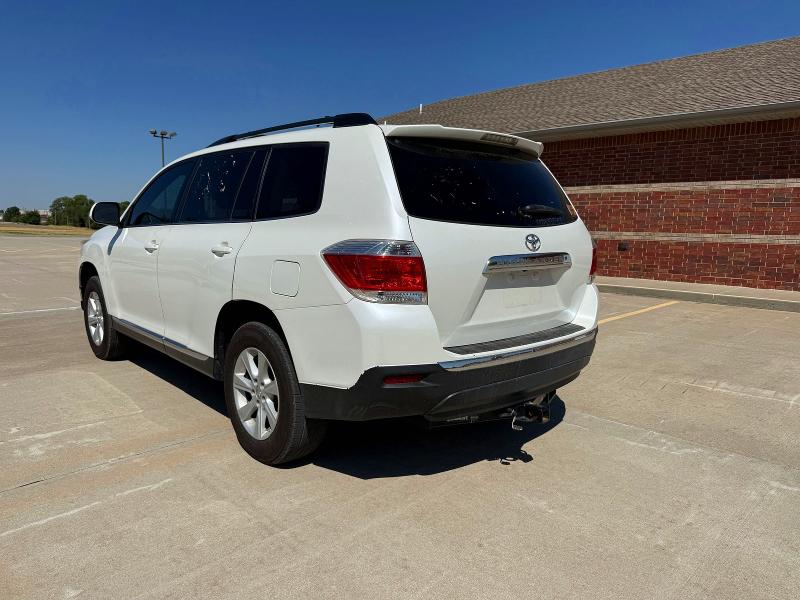 Photo 3 from auction – 2013 TOYOTA HIGHLANDER with VIN 5TDZK3EH1DS110219