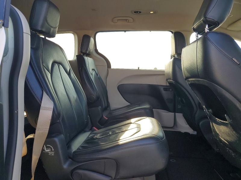 Photo 11 from auction – 2019 CHRYSLER PACIFICA with VIN 2C4RC1BG1KR560889