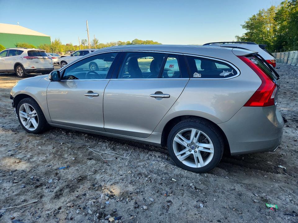 Photo 2 from auction – 2015 VOLVO V60 with VIN YV1612SD5F1190006