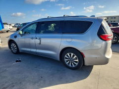 Photo 2 from auction – 2021 CHRYSLER PACIFICA with VIN 2C4RC1L76MR594084