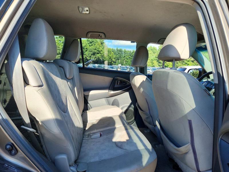 Photo 11 from auction – 2012 TOYOTA RAV4 with VIN 2T3BF4DV4CW210427