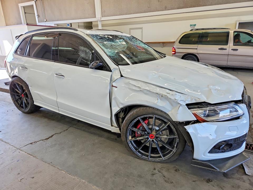 Фото 4 с аукциона – 2017 AUDI SQ5 с VIN WA1CCAFP3HA087830