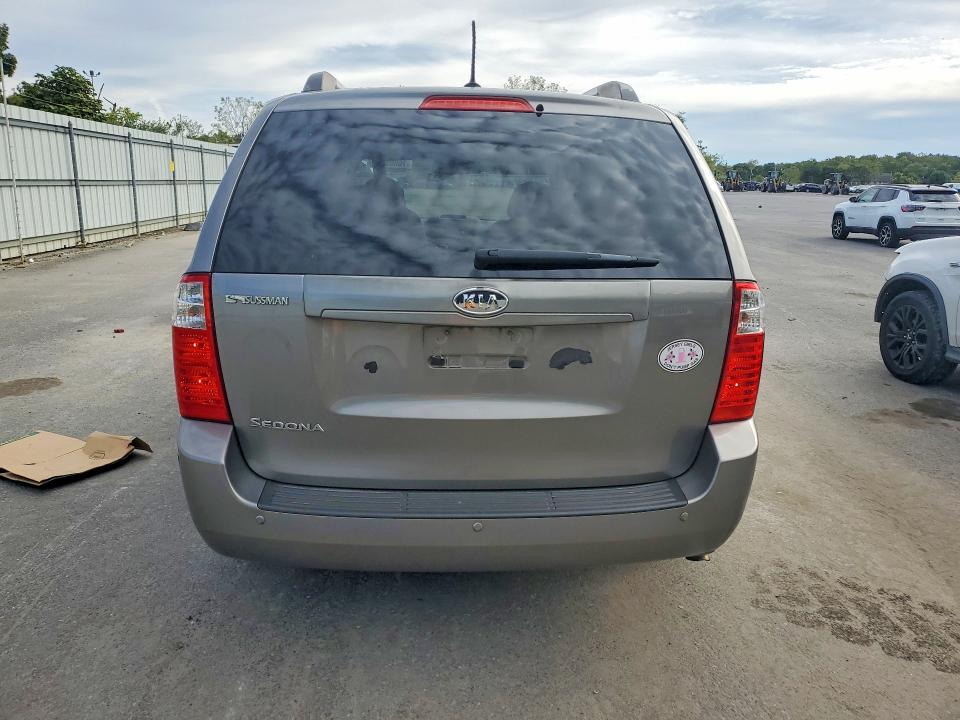 Photo 6 from auction – 2010 KIA SEDONA with VIN KNDMG4C31A6334336