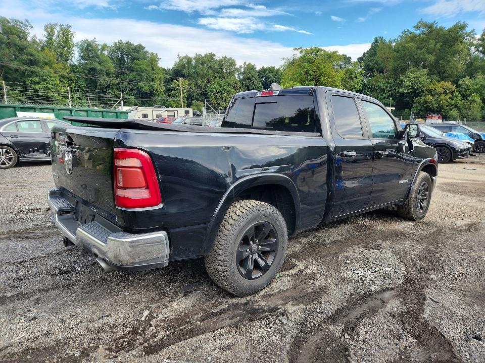 Фото 3 с аукциона – 2020 RAM 1500 с VIN 1C6RREDT2LN320465