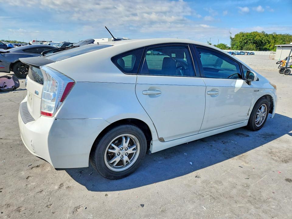 صورة رقم 3 من المزاد - 2010 TOYOTA PRIUS مع VIN JTDKN3DUXA1152937