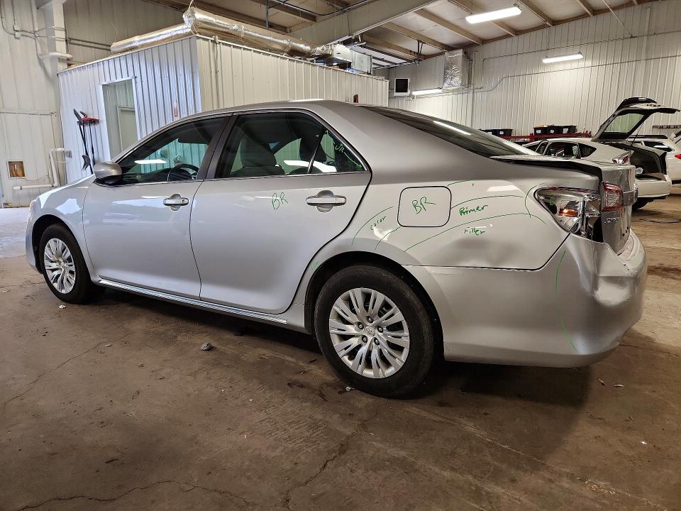 Снимка 2 от търг – 2013 TOYOTA CAMRY с VIN 4T4BF1FK3DR306325