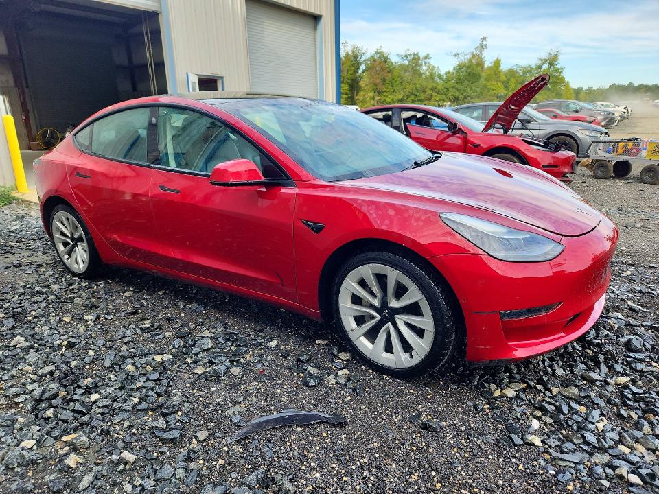 Photo 4 from auction – 2022 TESLA MODEL 3 with VIN 5YJ3E1EAXNF188301