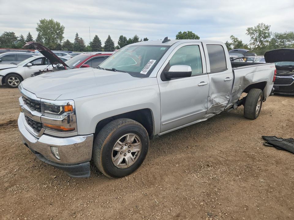 CHEVROLET SILVERADO 2018 с VIN 1GCVKREH2JZ365926 - Снимка от търг
