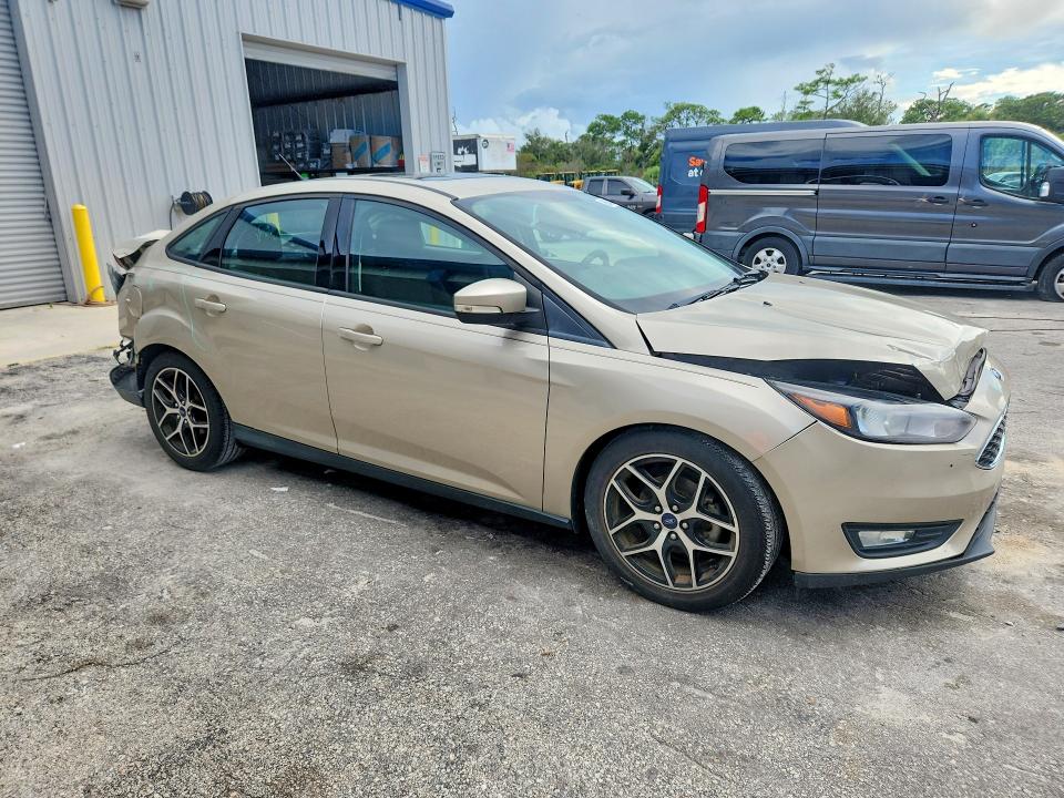 Photo 4 from auction – 2018 FORD FOCUS with VIN 1FADP3H2XJL266233