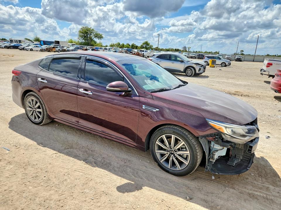 Foto 4 de la subasta – 2019 KIA OPTIMA con VIN 5XXGU4L14KG309289