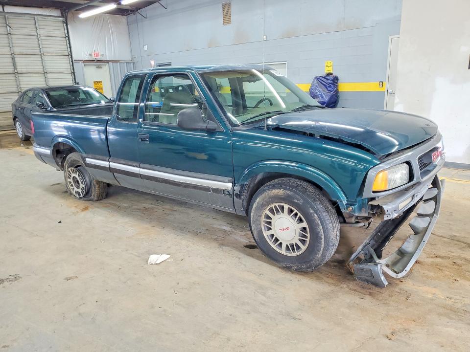 Photo 4 from auction – 1996 GMC SONOMA with VIN 1GTDT19W6T8505455