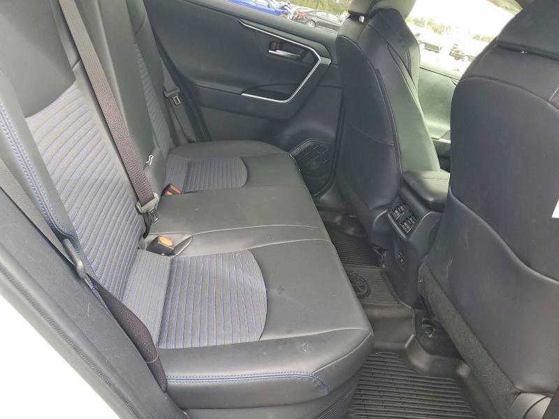 صورة رقم 11 من المزاد - 2019 TOYOTA RAV4 مع VIN JTMEWRFV4KJ004187