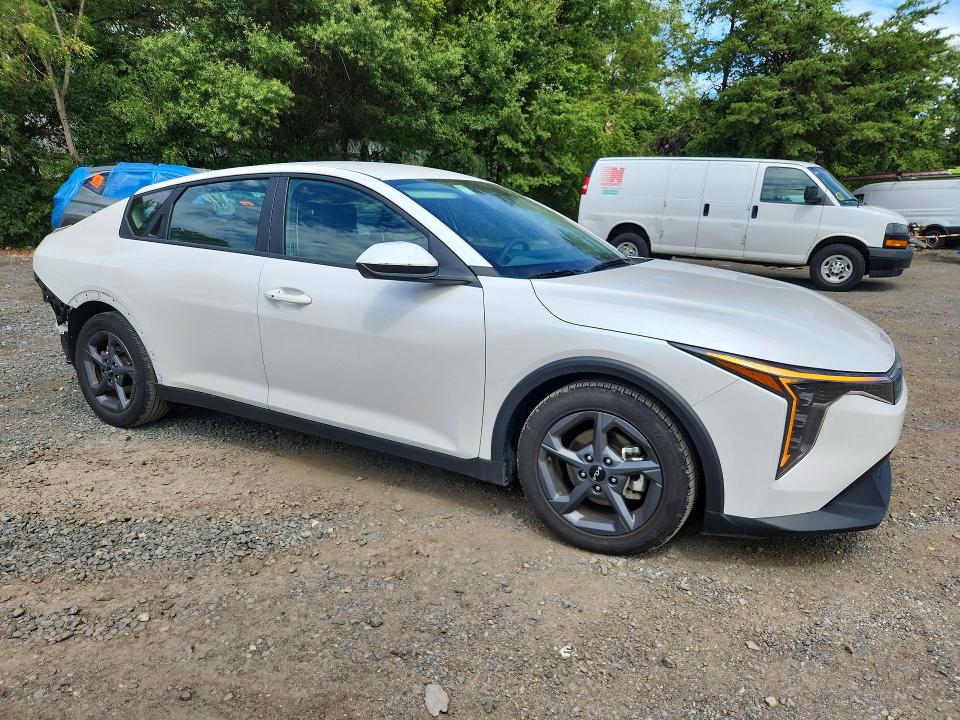 Photo 4 from auction – 2025 KIA K4 with VIN 3KPFT4DE0SE062166