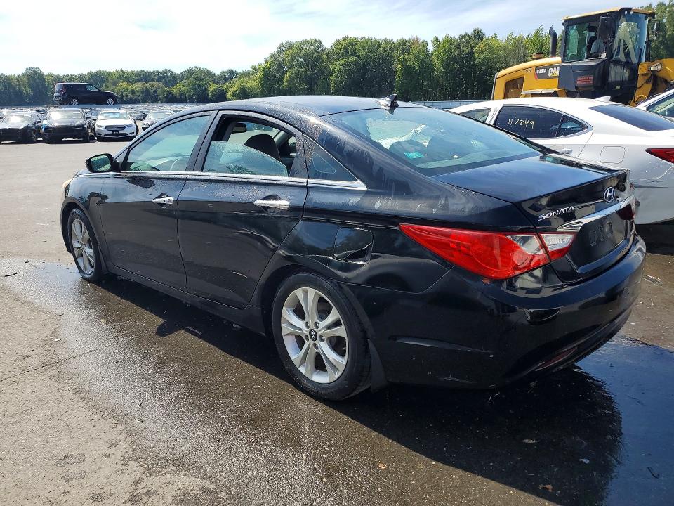 Снимка 2 от търг – 2013 HYUNDAI SONATA с VIN 5NPEC4AC6DH536876