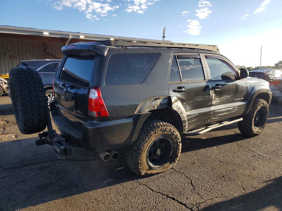 Снимка 3 от търг – 2006 TOYOTA 4RUNNER с VIN JTEBT14RX68035133