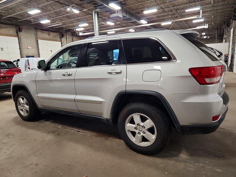 Photo 2 from auction – 2011 JEEP GRAND CHEROKEE with VIN 1J4RR4GG1BC640205