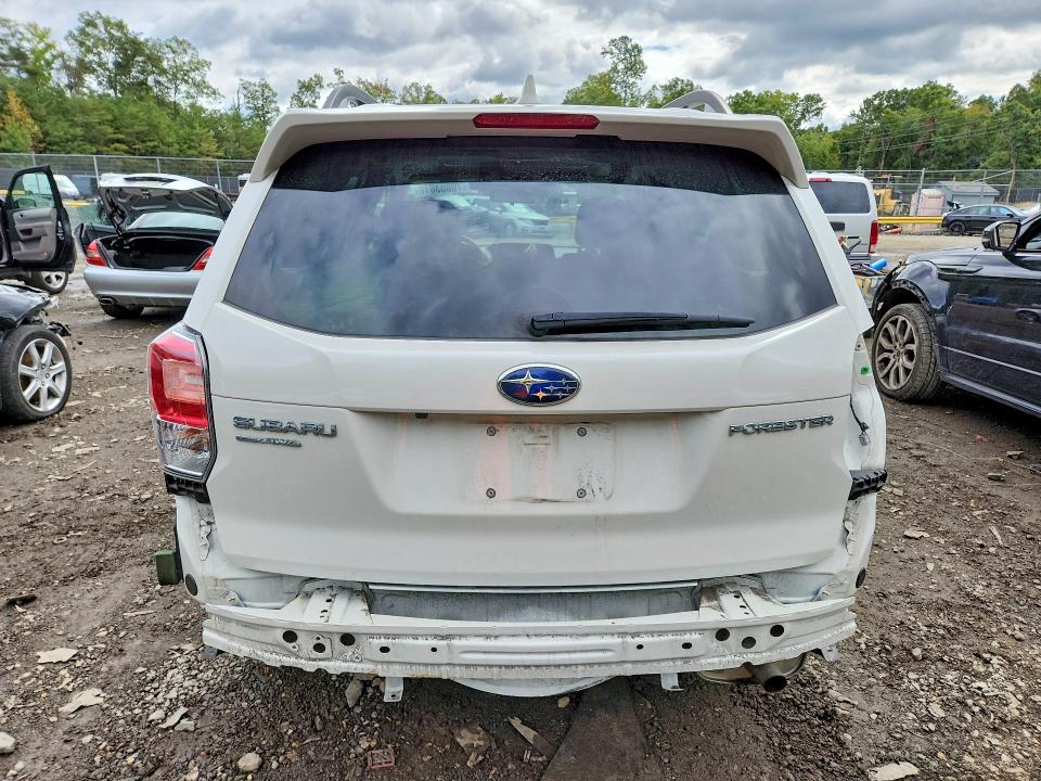 Снимка 6 от търг – 2018 SUBARU FORESTER с VIN JF2SJAEC2JH531686
